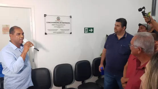 Prefeito Robertinho inaugura uma ampla e moderna Clínica Municipal de Fisioterapia em Mucuri