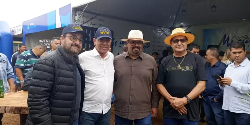 Gustavo Santana recepciona Vice-Governador em Carlos Chagas