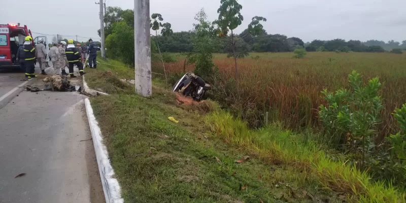 Motorista de picape com placa de Nanuque morre em acidente na rodovia que liga São Mateus a Guriri